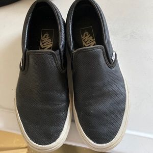 Black vans slip ones